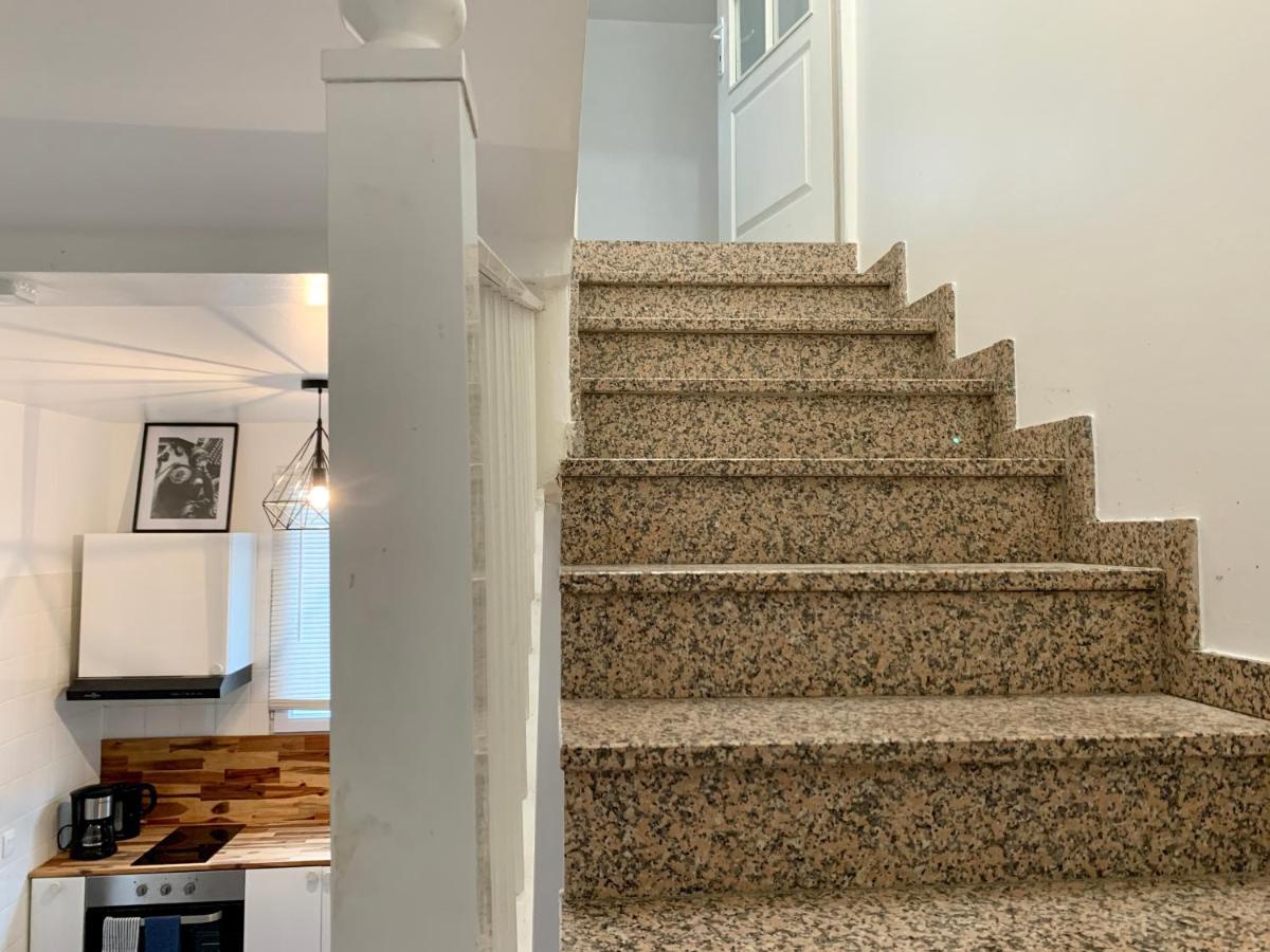 Agreable Maison Avec Parking Gratuit Sur Place. Saint-Denis  Exterior photo