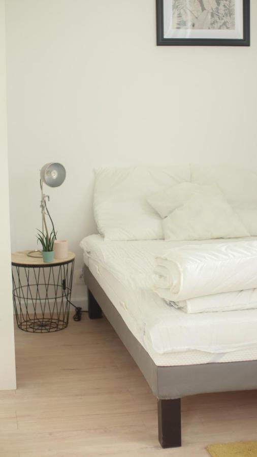 Agreable Maison Avec Parking Gratuit Sur Place. Saint-Denis  Exterior photo